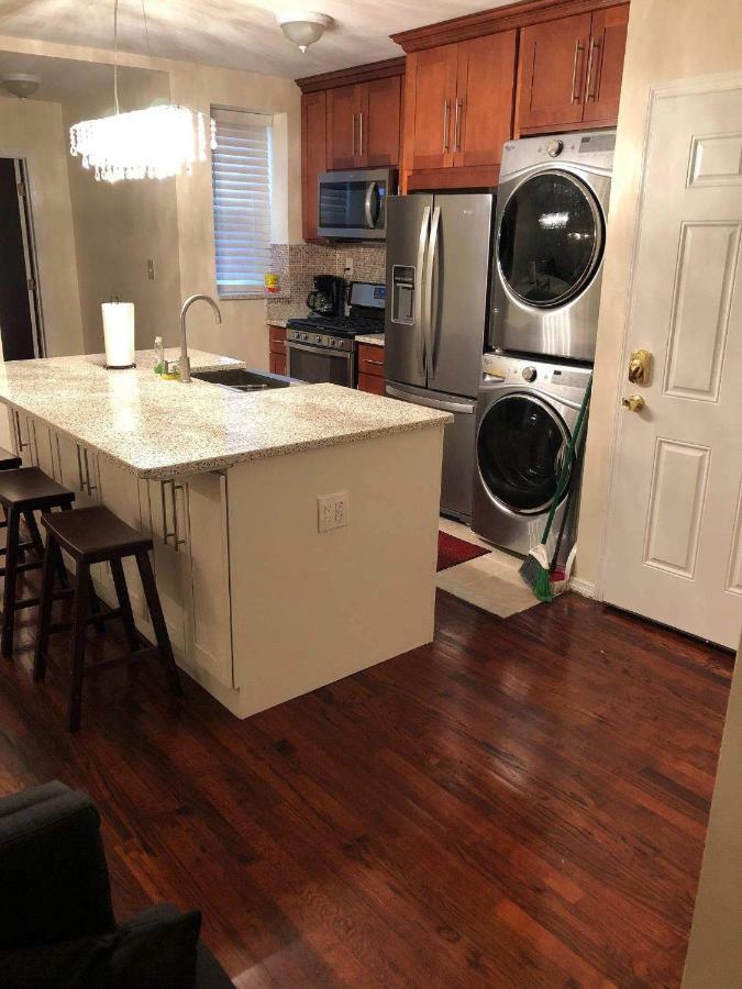 نيو يورك Brooklyn 3 Bedroom 1 Bathroom 8 Minutes To Subway 30 Minutes To Manhattan المظهر الخارجي الصورة
